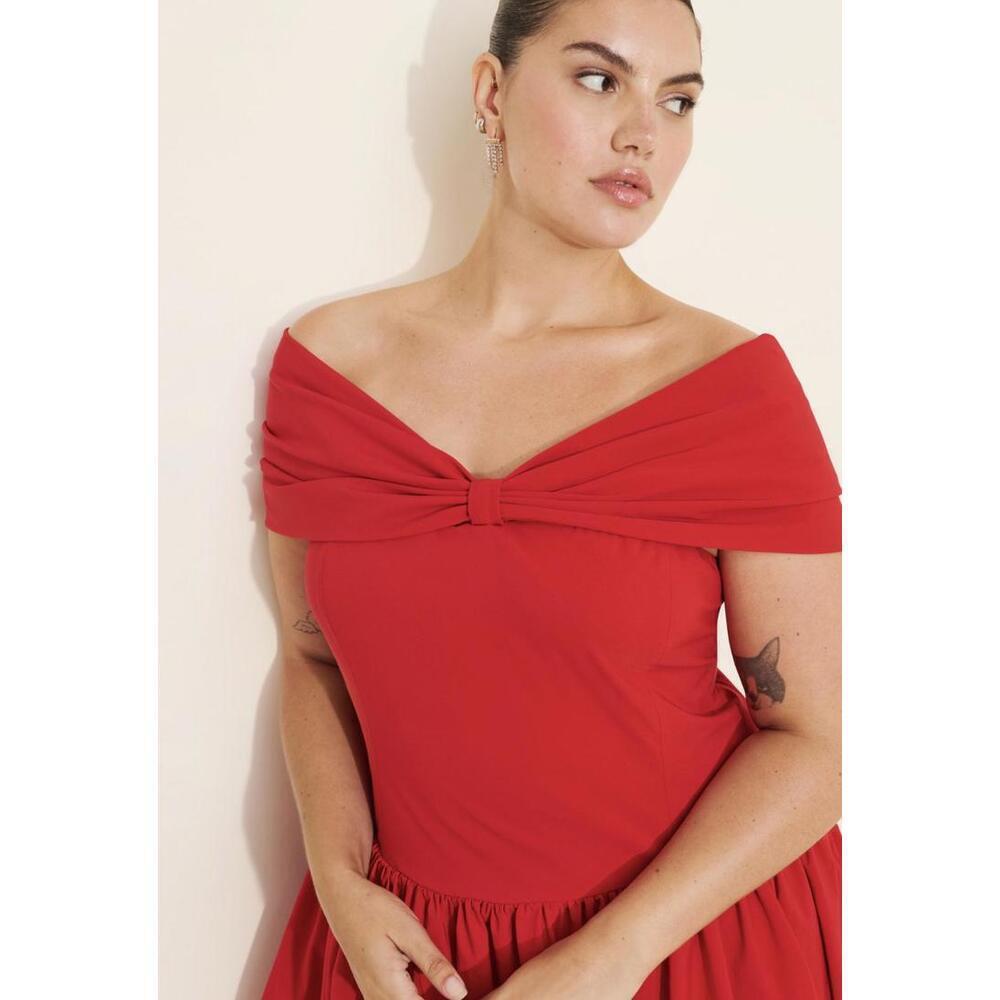 Extro&Vert Holly Off-The-Shoulder Mini Dress